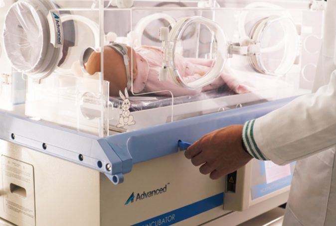 Incubadora neonatal advanced